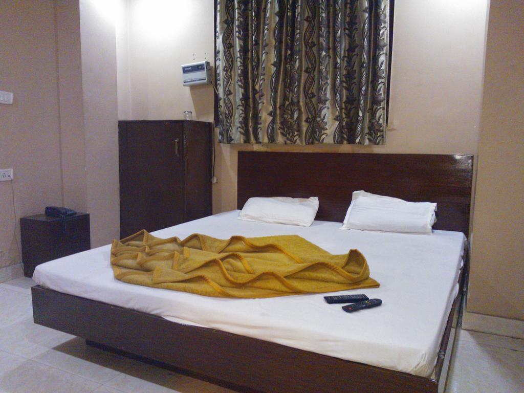 Hotel Hridey Inn New Delhi Eksteriør billede