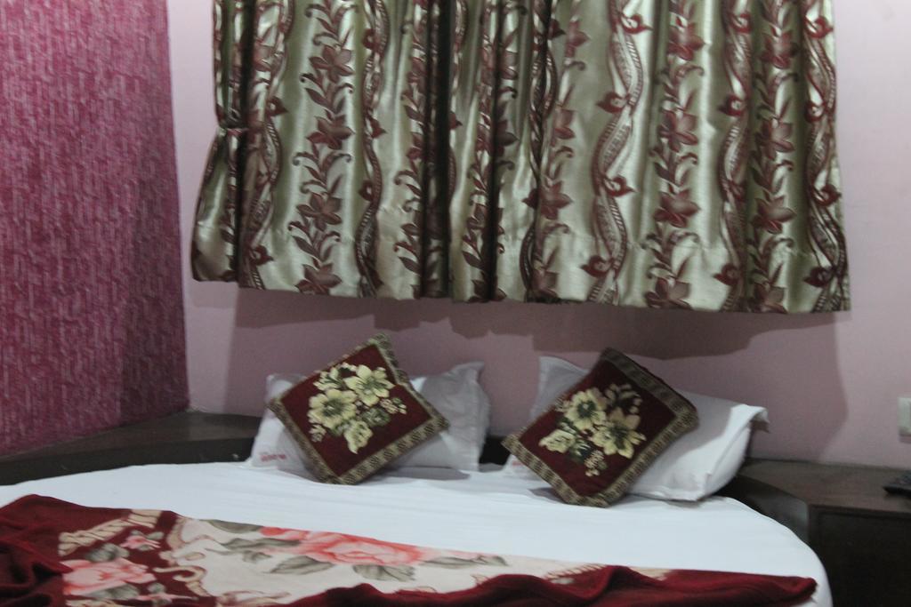 Hotel Hridey Inn New Delhi Eksteriør billede