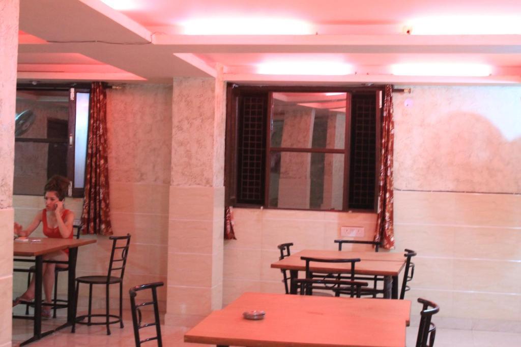 Hotel Hridey Inn New Delhi Eksteriør billede