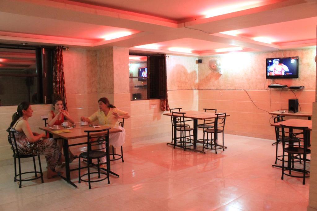 Hotel Hridey Inn New Delhi Eksteriør billede