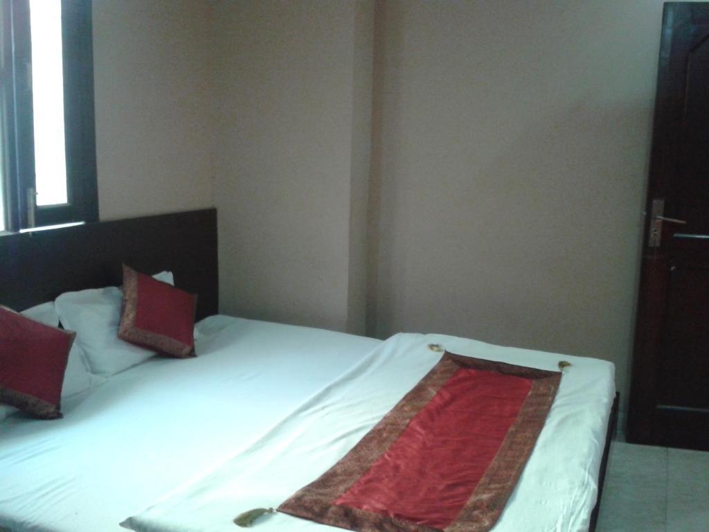 Hotel Hridey Inn New Delhi Eksteriør billede